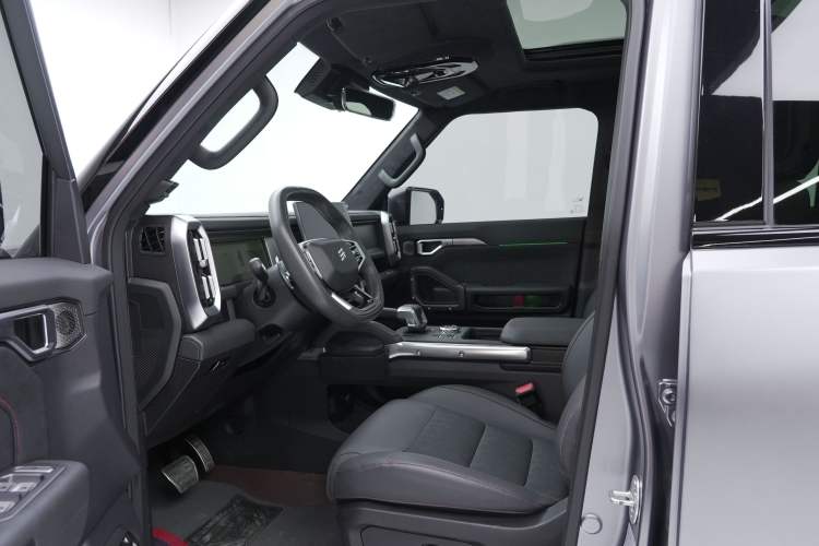 Used Jetour Traveler 2023 2.0T All-Wheel Drive CrossPRO+
