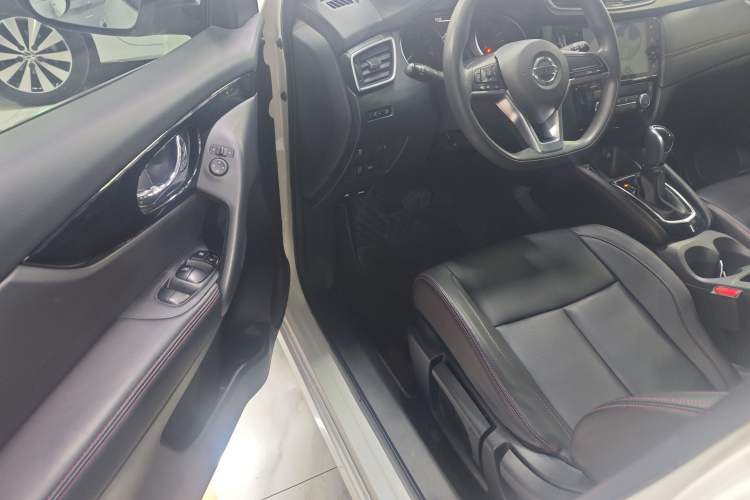 Used Nissan Qashqai 2022 2.0L CVT XV Smart Enjoyment Version
