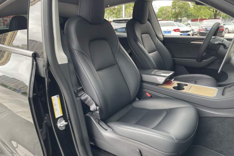 Used Tesla Model Y 2022 Rear-Wheel-Drive Version
