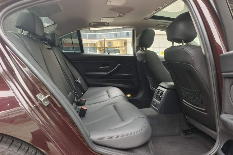 Used BMW 3 Series 2017 320Li Fashion Model
