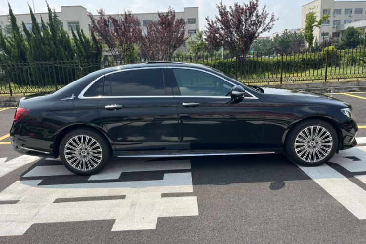 Used Mercedes-Benz E-Class 2019 E 300 L Sporty and Stylish Model
