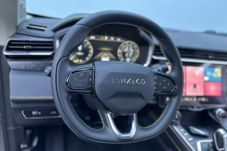 Used Lynk & Co 05 2020 2.0TD Two-Wheel Drive Shine Halo
