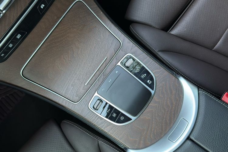 Used Mercedes-Benz GLC 2020 GLC 260 L 4MATIC Luxury Model