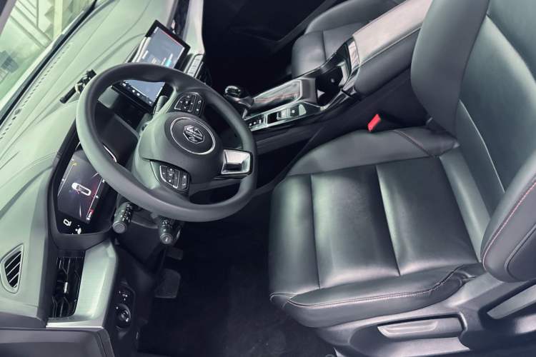 Used MG 5 2022 180 DVVT CVT Youth Luxury Edition
