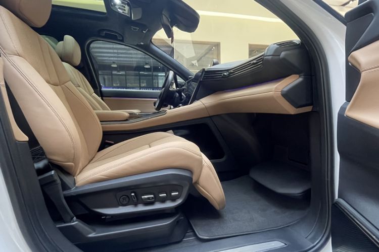 Used Nio ES8 2020 580 km Range Signature Edition Six-Seater Version
