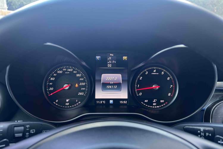 Used Mercedes-Benz GLC 2016 GLC 300 4MATIC Dynamic Model
