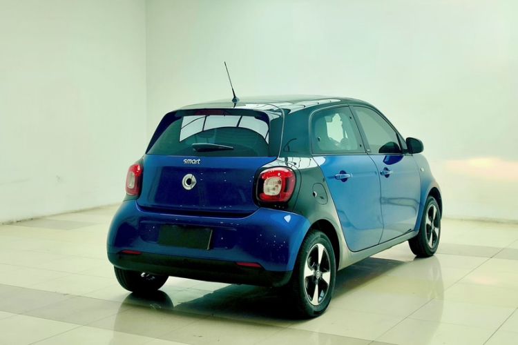 Used  forfour 2018 1.0L 52kW Passion Edition
