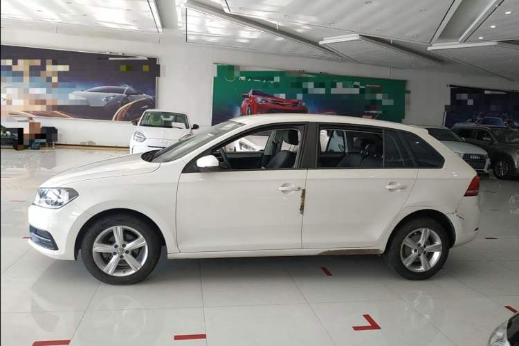 Used Volkswagen Santana 2015 Haval H6 1.6L Automatic Luxury Model
