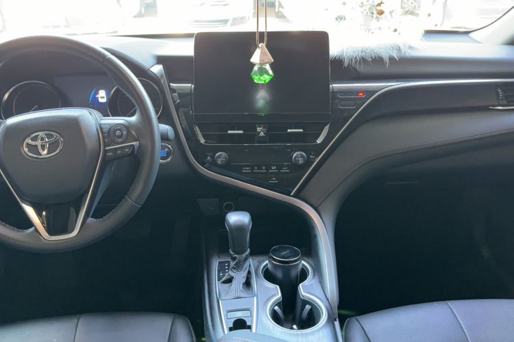 Used Toyota Camry 2021 2.0G Luxury Edition
