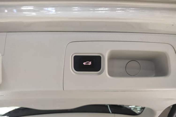 Used Buick GL8 2018 ES 28T Comfort Model China VI Standard
