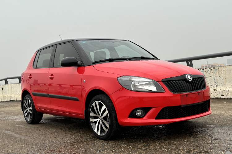 Used Skoda Fabia 2014 1.6L Automatic Sport Edition
