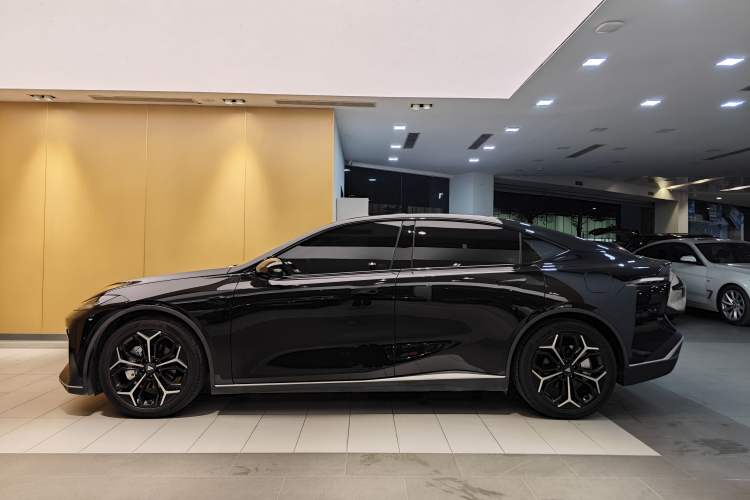 Used  SL03 2023 200Max Range-Extended Version