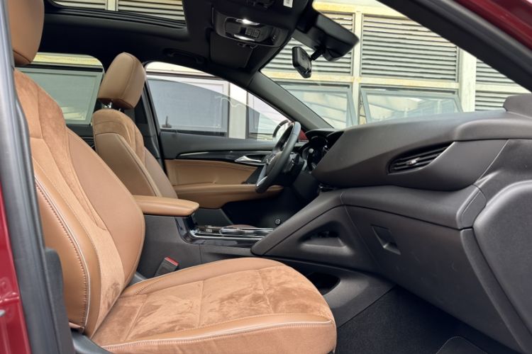 Used Buick Envision 2020 Encore S 652T Four-Wheel Drive Luxury Model
