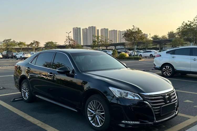 Used Toyota Crown 2017 2.0T Sport Edition

