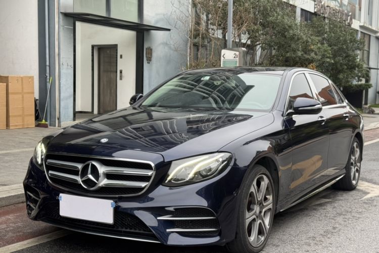 Used Mercedes-Benz E-Class 2016 E 300 L Sporty and Stylish Model