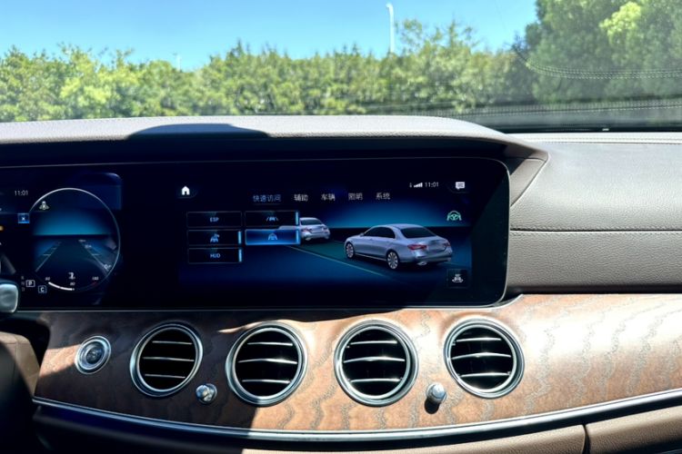 Used Mercedes-Benz E-Class 2022 E 300 L Premium Edition
