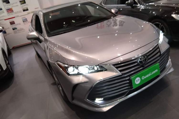 Used Toyota Avalon 2019 2.0L Ambition Edition China VI
