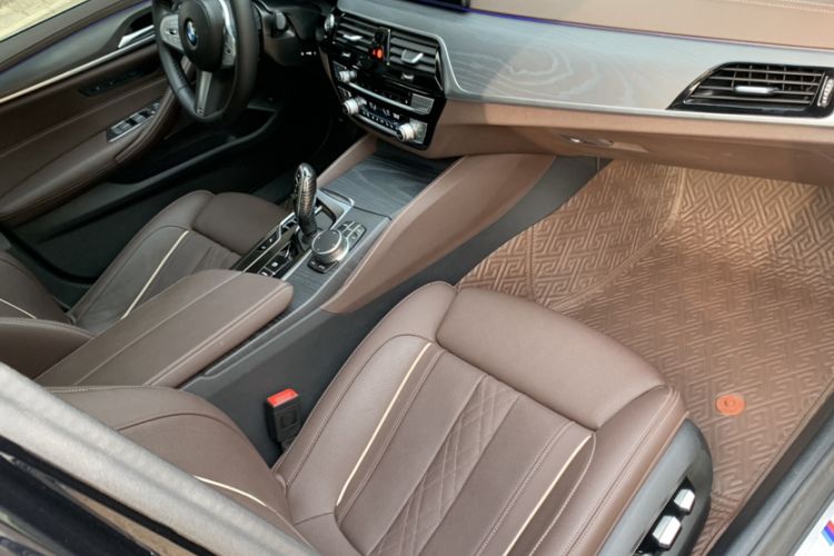 Used BMW 5 Series 2023 530Li Luxury Edition M Sport Package