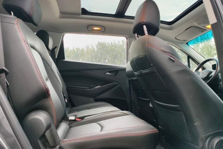 Used Chevrolet Orlando 2020 Light Hybrid Redline 530T Automatic Enjoyment Edition (5+2 Models)
