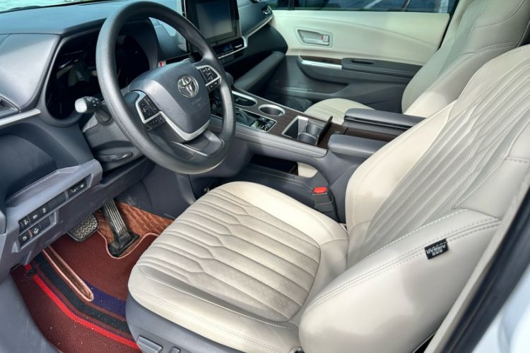 Used Toyota Sienna 2021 2.5L Hybrid Comfort Edition