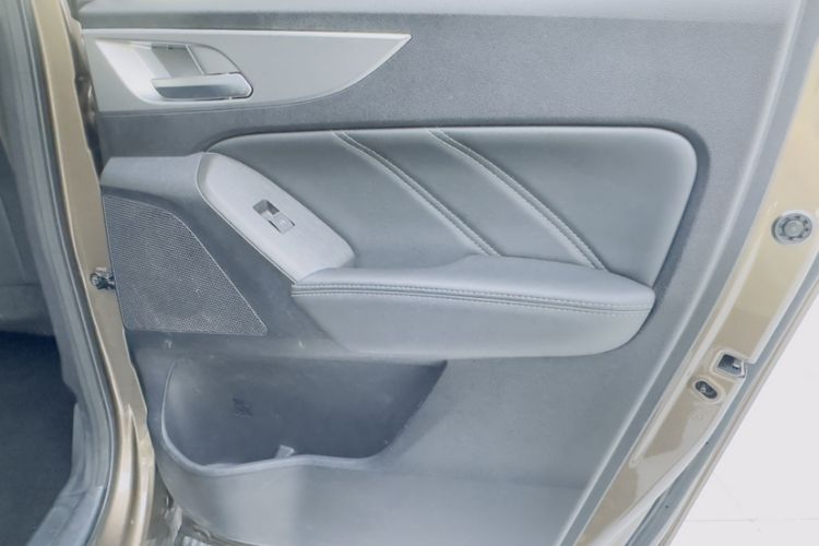 Used Great Wall Poer 2019 2.0T Commercial Version Manual Diesel Two-Wheel Drive Elite Long-Box GW4D20M