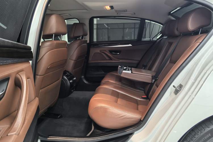 Used BMW 5 Series 2015 535Li Leading Model