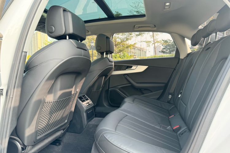 Used Audi A4L 2020 40 TFSI Luxury Dynamic Model
