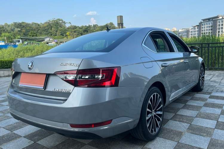 Used Skoda Superb 2016 TSI330 DSG Smart Drive Edition