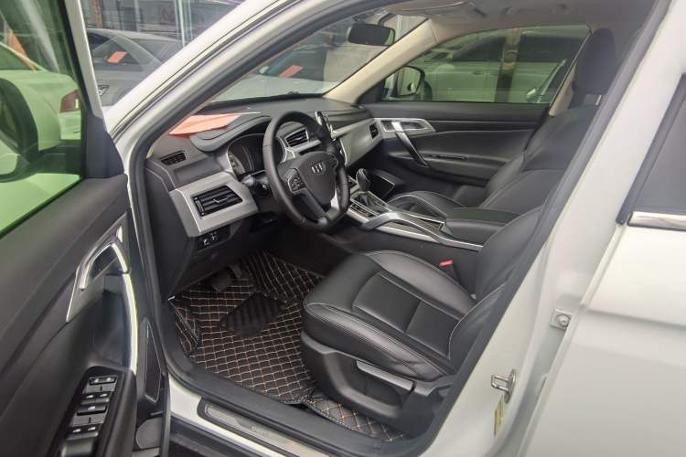 Used Geely Auto Emgrand X7 Sport 2016 1.8TD Automatic Smart Connectivity Version
