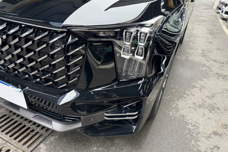 Used GAC Trumpchi GS8 2022 Flagship Series 2.0 TGDI Four-Wheel Drive Luxury Smart Connectivity Version (7 Seats)
