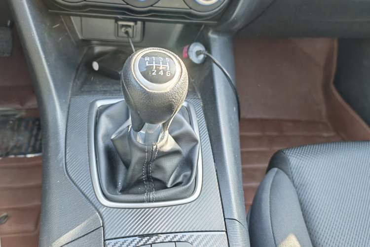 Used Mazda Mazda 3 Axela 2017 Sedan 1.5L Manual Comfort Model Emission Standard China V
