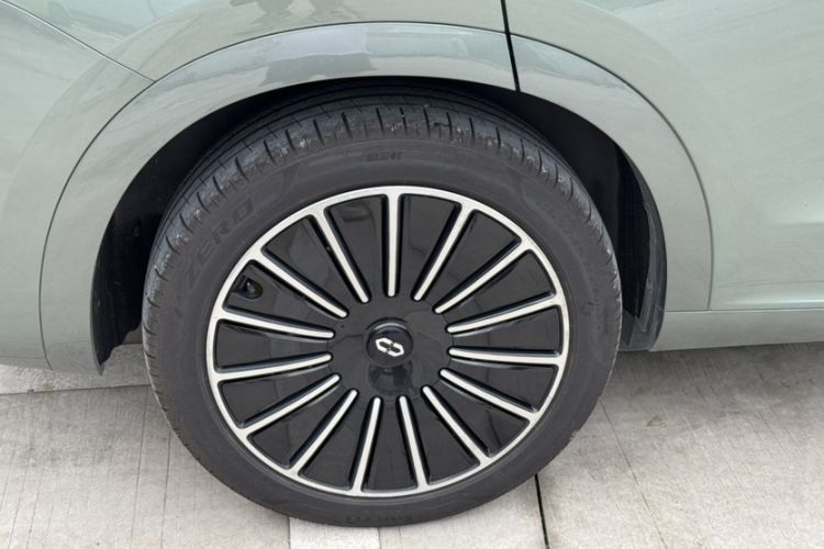 Used Hima AITO M7 2022 1.5T Four-Wheel Drive Flagship Edition
