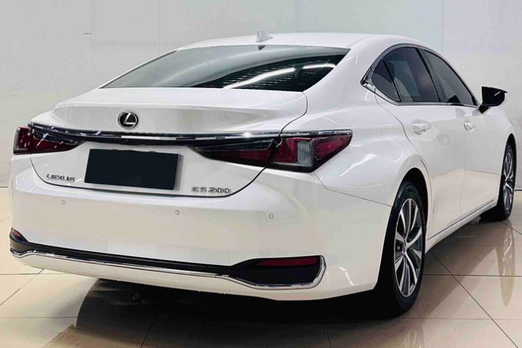 Used Lexus ES 2018 200 Excellence Edition China V Standard
