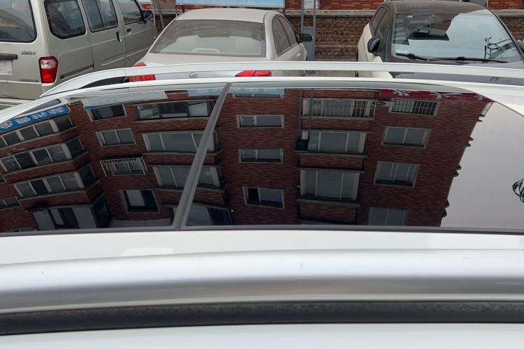 Used Ford Kuga 2017 EcoBoost 180 Two-Wheel-Drive Tiger Leap Model
