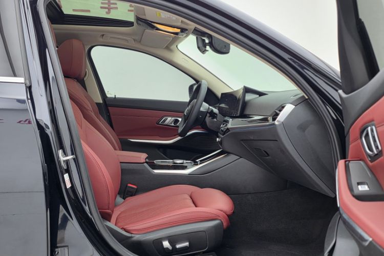 Used BMW i3 2022 eDrive 35 L
