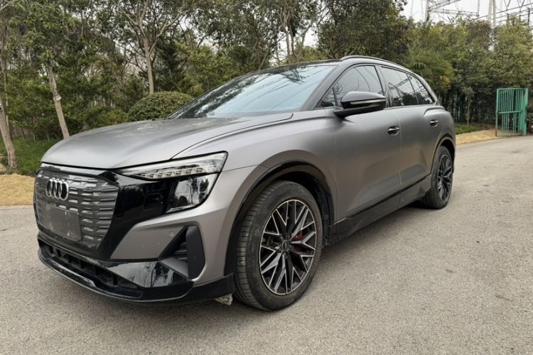 Used Audi Q5 e-tron 2022 40 e-tron Starlight Edition Mech Kit