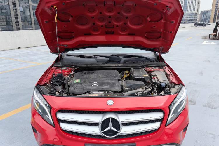 Used Mercedes-Benz GLA 2015 GLA 220 4MATIC Fashion Model
