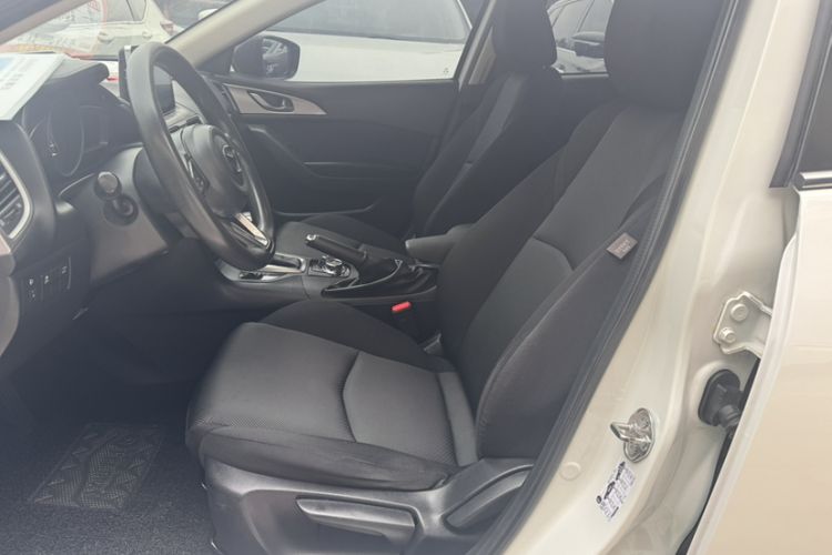 Used Mazda Mazda 3 Axela 2017 Sedan 1.5L Automatic Comfort Model Emission Standard China V
