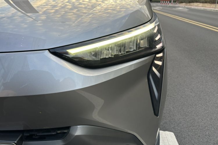 Used AION Y 2022 70 Tech Edition Lithium Iron Phosphate
