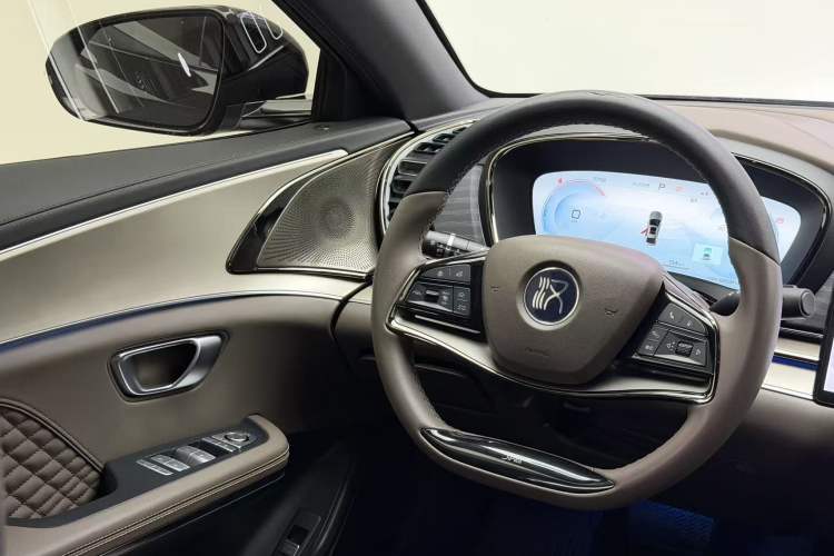 Used BYD Han 2023 EV Champion Edition 506KM Front-Wheel-Drive Premium Model
