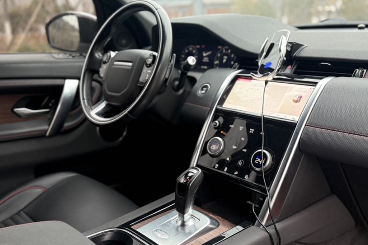 Used Land Rover Discovery Sport 2020 249 PS R-Dynamic Performance Edition
