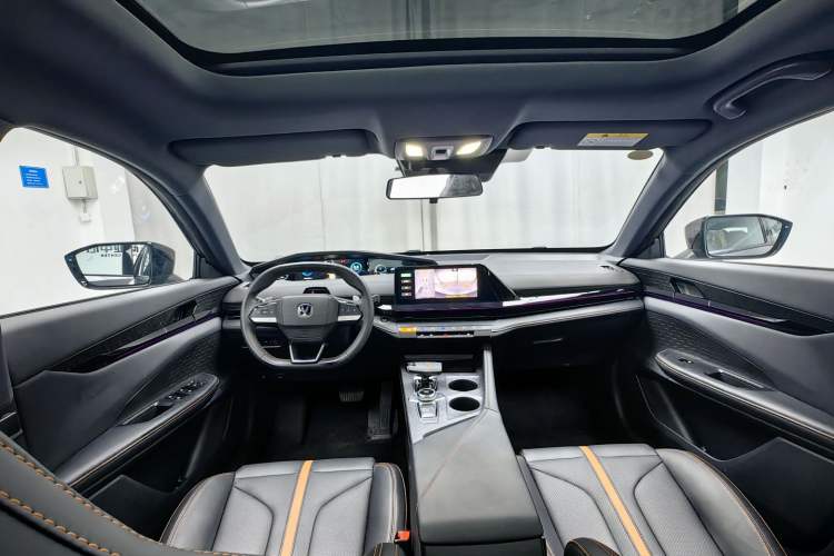 Used Changan UNI-V 2024 1.5T Prestige Edition
