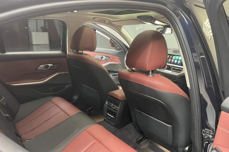 Used BMW 3 Series 2022 325i M Sport Night Edition Package
