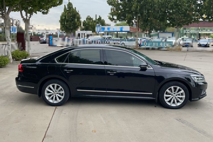 Used Volkswagen Passat 2017 330TSI DSG Luxury Edition
