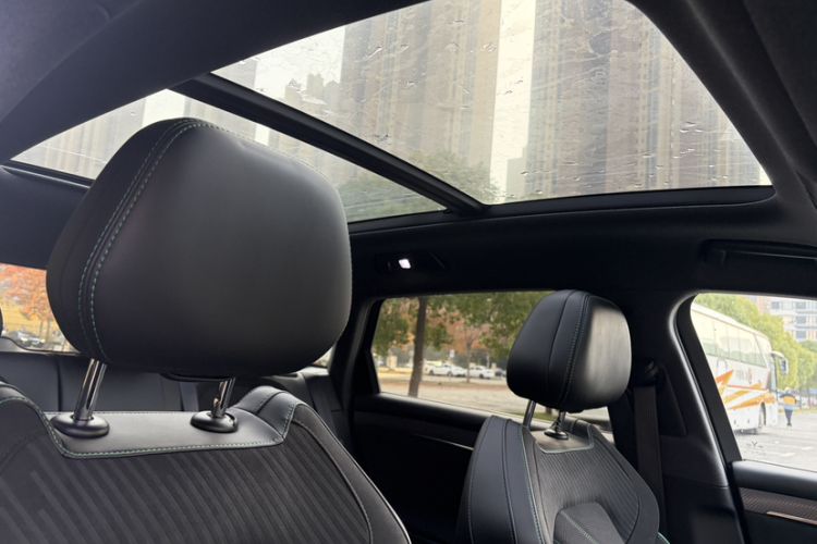 Used VOYAH FREE 2025 318 318 km Rear-Drive Touring Edition
