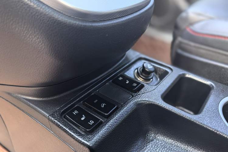 Used Haval H6 2015 Sport Edition 1.5T Automatic Two-Wheel Drive Luxury Model
