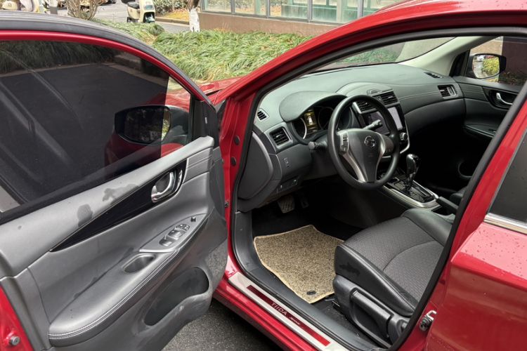 Used Nissan Tiida 2019 1.6L CVT Smart Enjoyment Version China VI Standard
