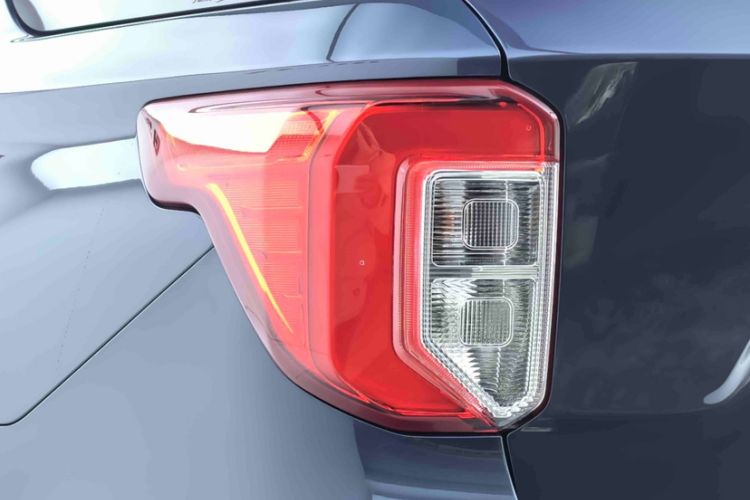 Used Ford Explorer 2020 EcoBoost 285 4x4 Titanium Edition 7-Seater
