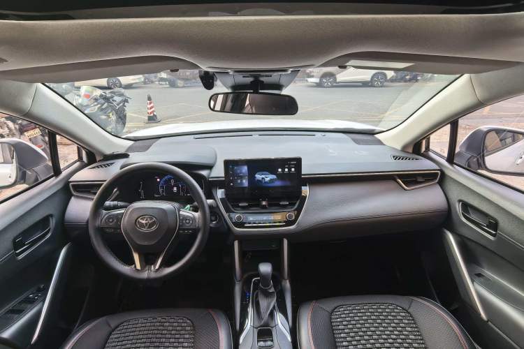 Used Toyota FRONTLANDER 2023 2.0L CVT Leading Edition
