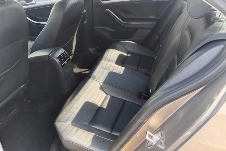 Used Volkswagen Sagitar 2016 230TSI 25th Anniversary Edition
